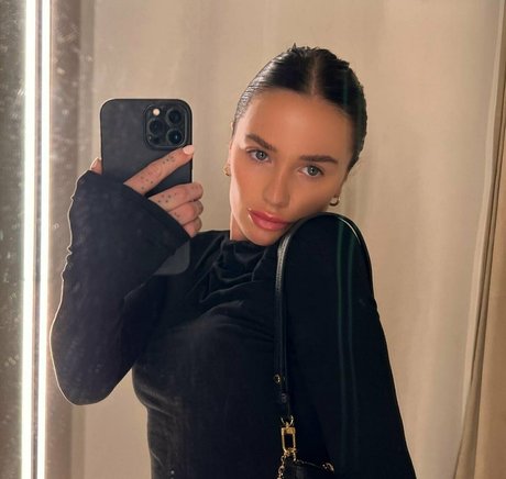 emilykernsx pornstar high quality archive