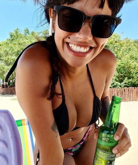 Yasmim Machado star hot img