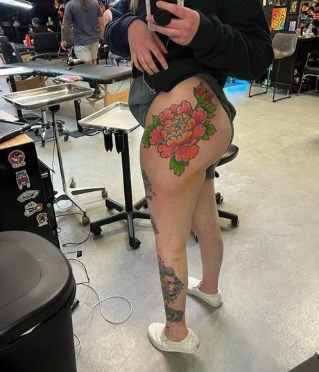 bigbossbowser erotic model gallery