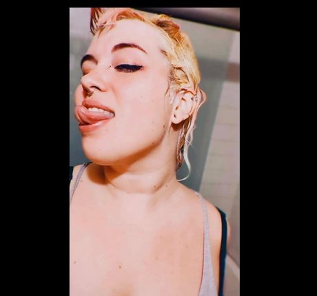 doethebrat xxx pornstar gallery