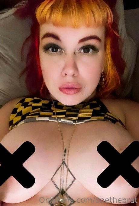 doethebrat sexy model pics