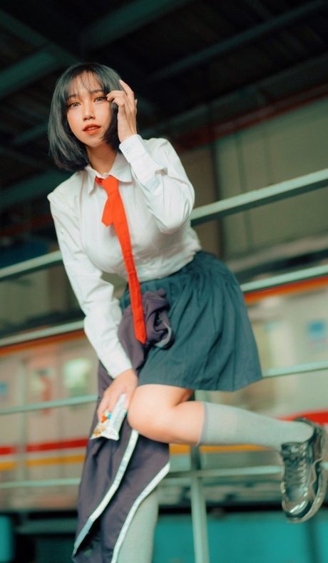 Refeen erotic actress images