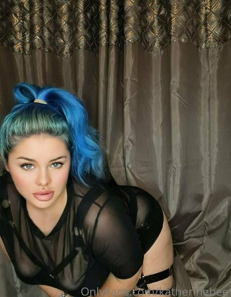 beckybeeofficial star art picture