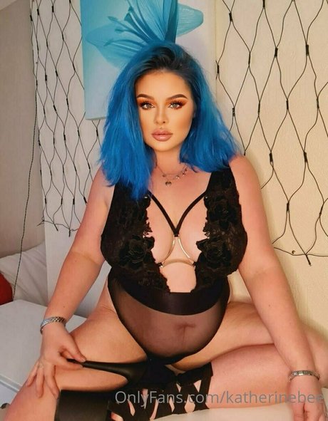 beckybeeofficial sex model photo