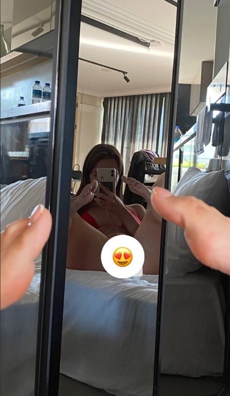 crysstail naked star pics