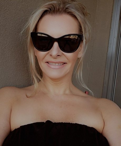 Goddess Kathena top pornstar pics