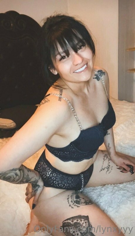 lynxyyy pornographic actress archive