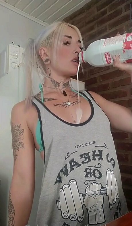 leahlarsen porn star images