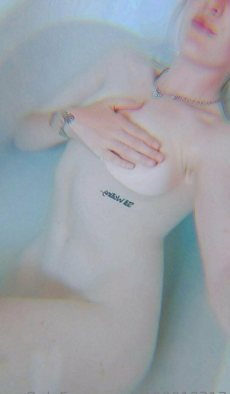 ellie3y3ballzdeep hot star image