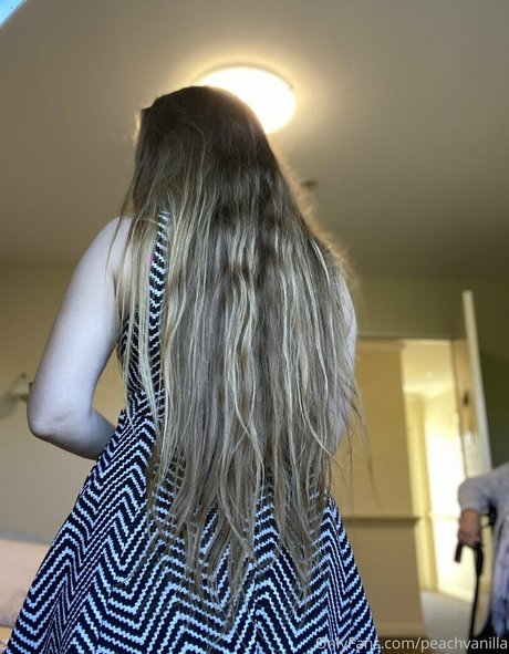 peachvanilla model naked galleries