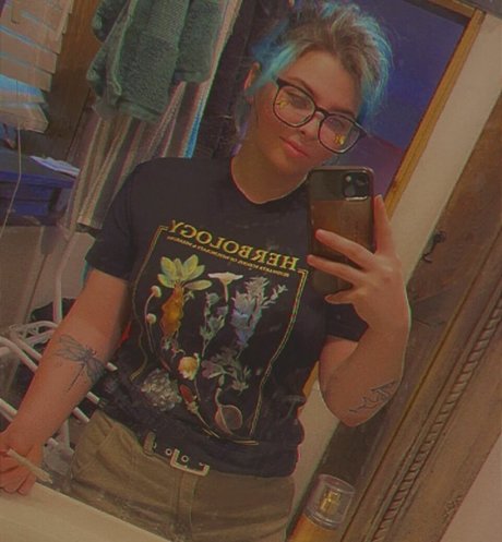 Littlemadds26 beautiful pornstar pic