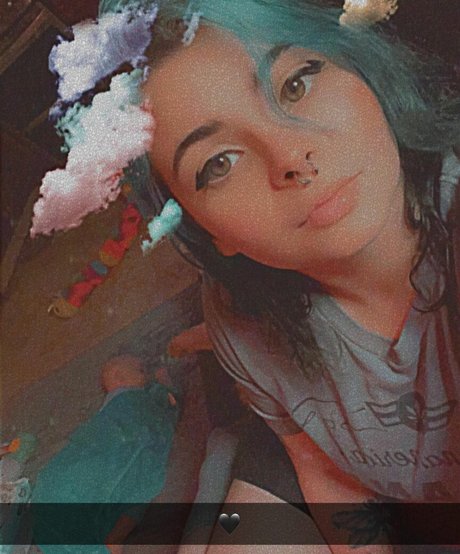 Littlemadds26 nude actress img