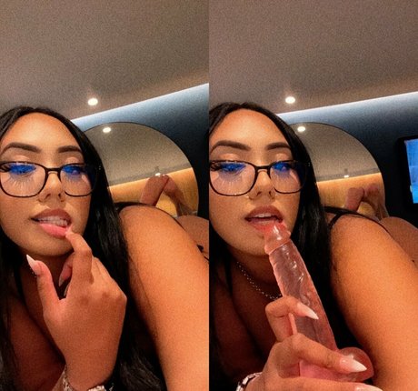 vixxenn8 sexy actress pic