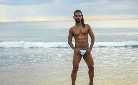 garihalefree nude model pics