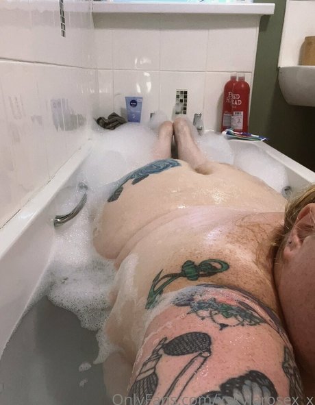 xskylarosex x porn actress galleries