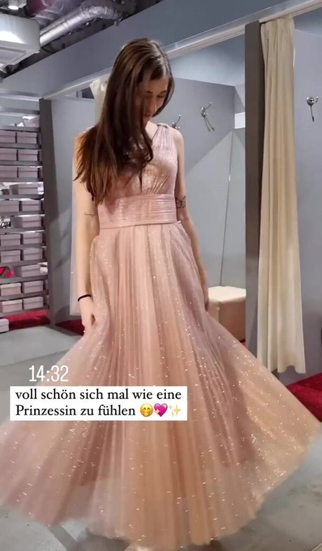 basostream beautiful actress photos