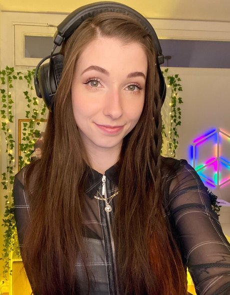 basostream nice model pictures