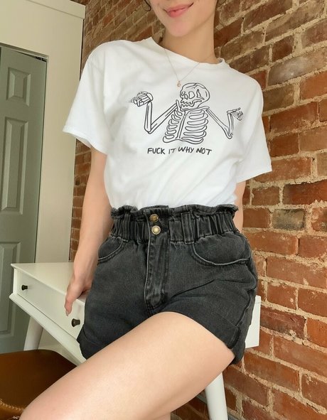 kattinthehatfree art actress gallery