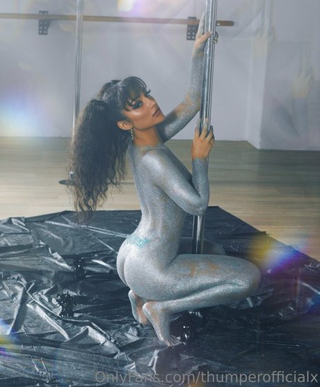 thumperofficialx pornographic model photos