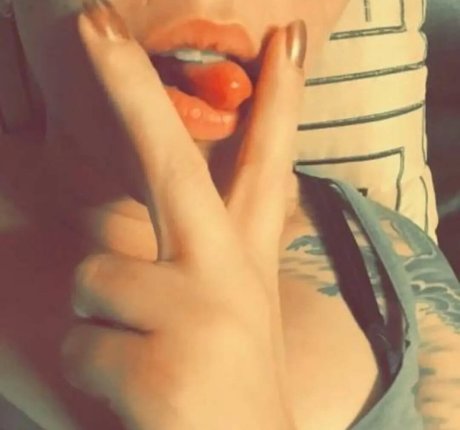 etidsteaz29 sexy model photo