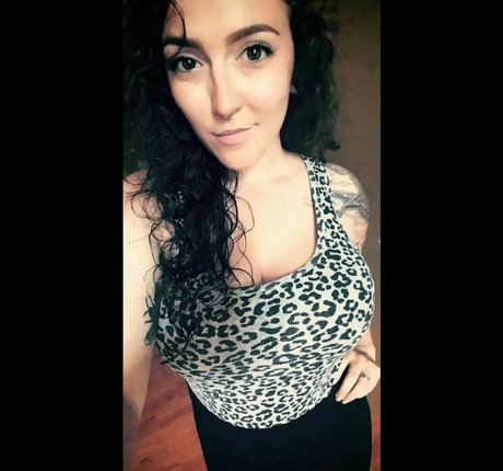 etidsteaz29 pornstar naked pic