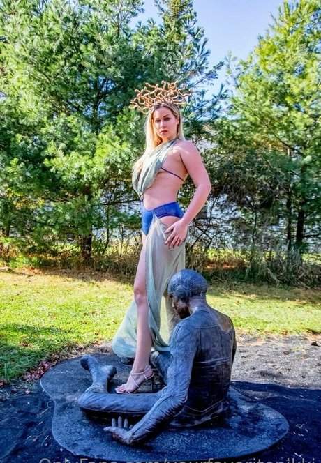 Nikki Baker pornstar hot pic