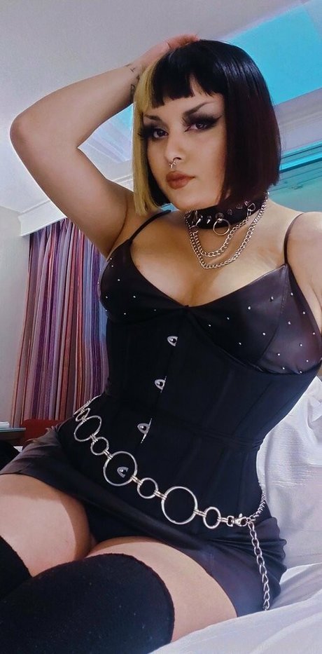 witchhunny pornstar perfect image