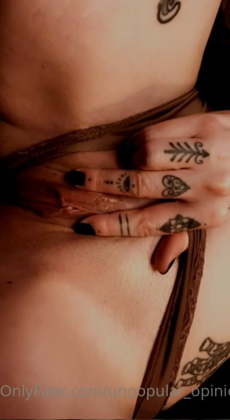 Unpopular opinion queen perfect model pics