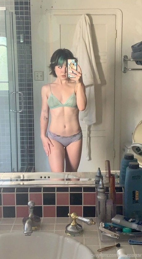 Paris Sun pornstar nice img