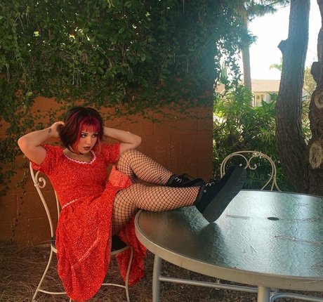 Paris Sun naked pornstar galleries