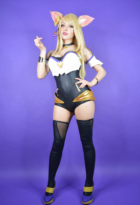 Aoy Queen star exclusive image