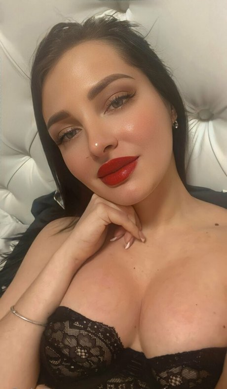 nasty brunette beautiful pornstar picture