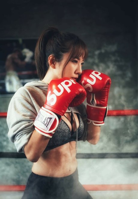 Chopperting hd actress picture