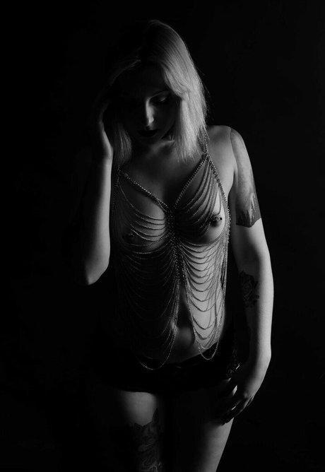 Midnight Mary art actress picture