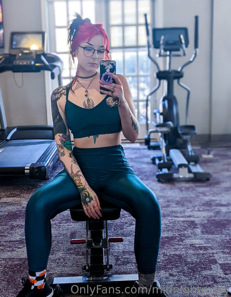 Midnight Mary naked model images