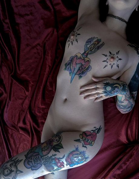 Midnight Mary star sexy pic