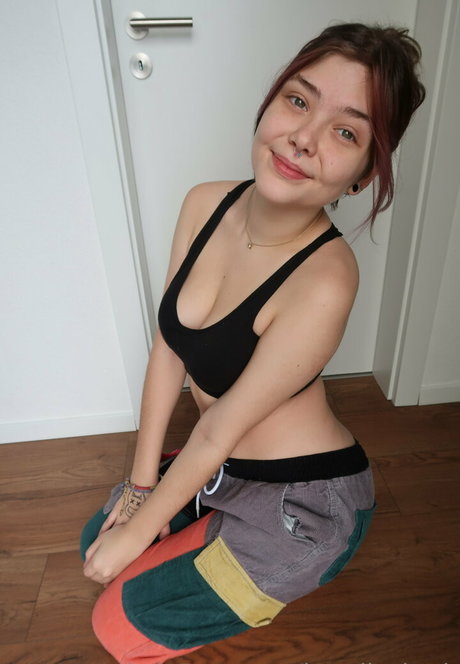 joy elizabeth star nudes img