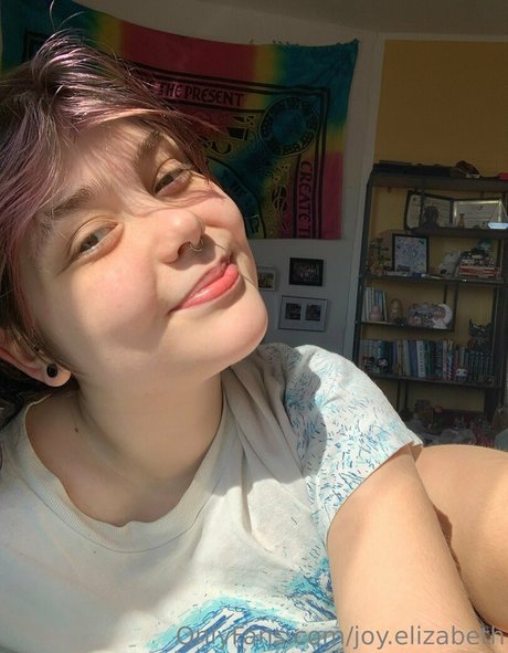 joy elizabeth perfect model picture