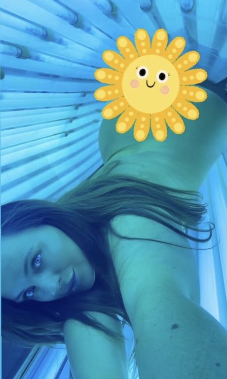 Caitlin Appleyard sexy star photo