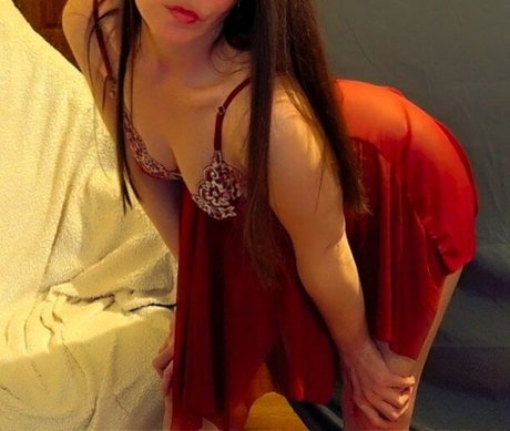 Molly Nova nude pornstar archive