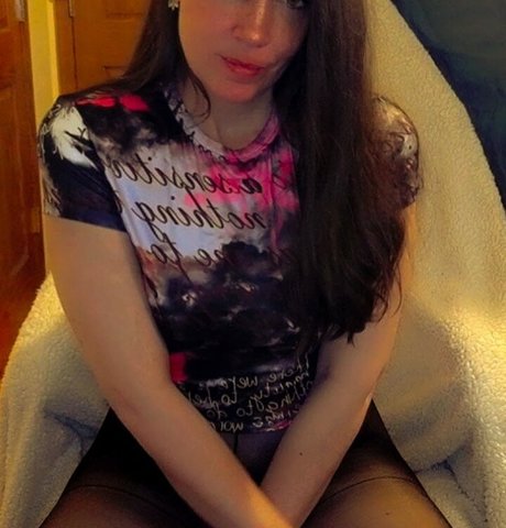 Molly Nova model top archive