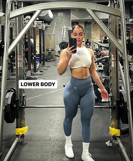 Analis Cruz adult model galleries