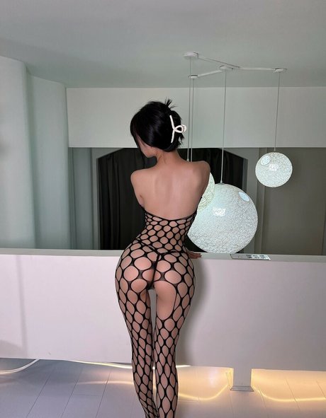 yunij988 nude star photos