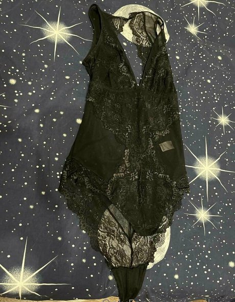 emilyon pornstar pictures