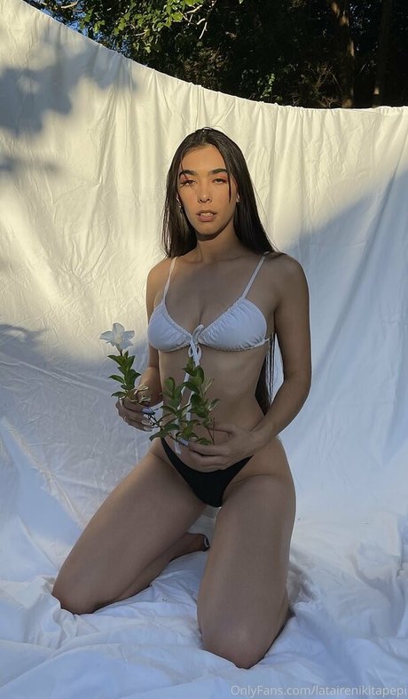 latairepepi model nudes gallery