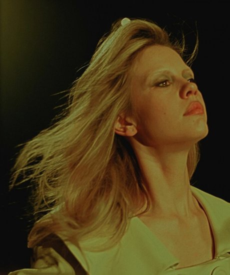 Mia Goth nice star image