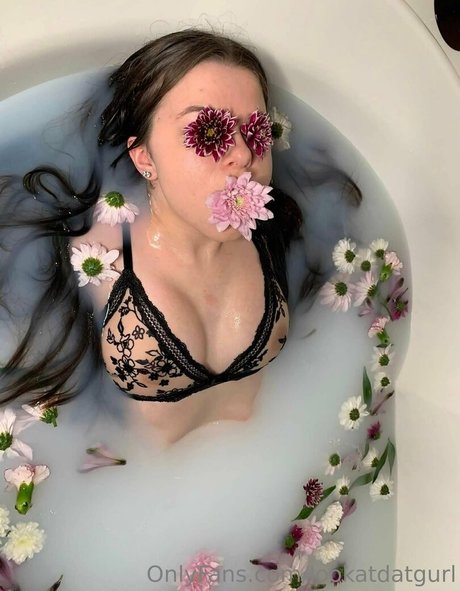 lookatdatgurl model adult pics