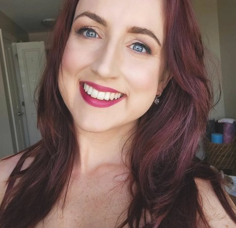 Emma Orchid model xxx galleries