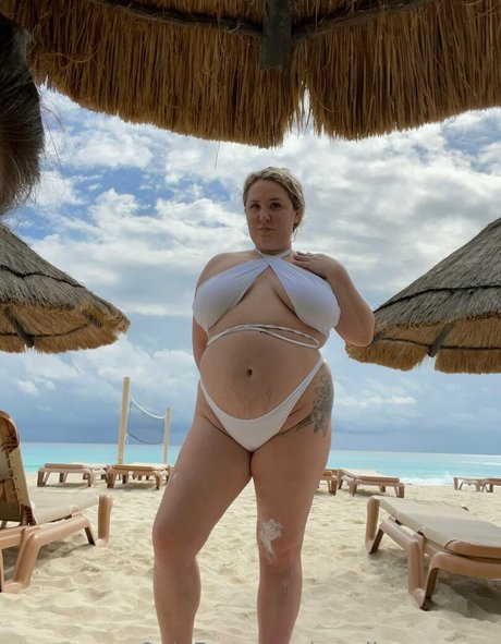 candicescurves star porn picture