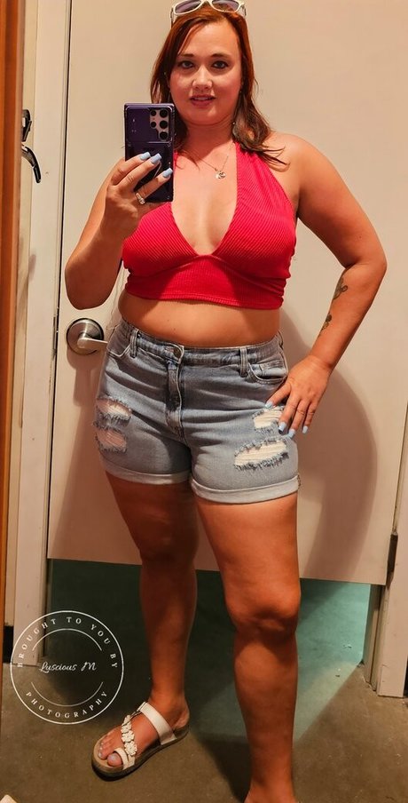 Luscious M model beautiful photos